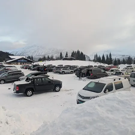 וילה I Med Elbil Lader סטרין